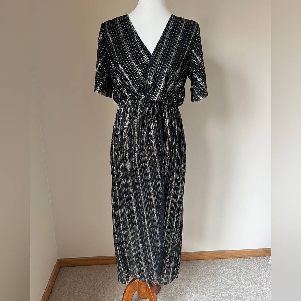 All in Favor Black and Mixed Metalic Plisse Midi Wrap Dress